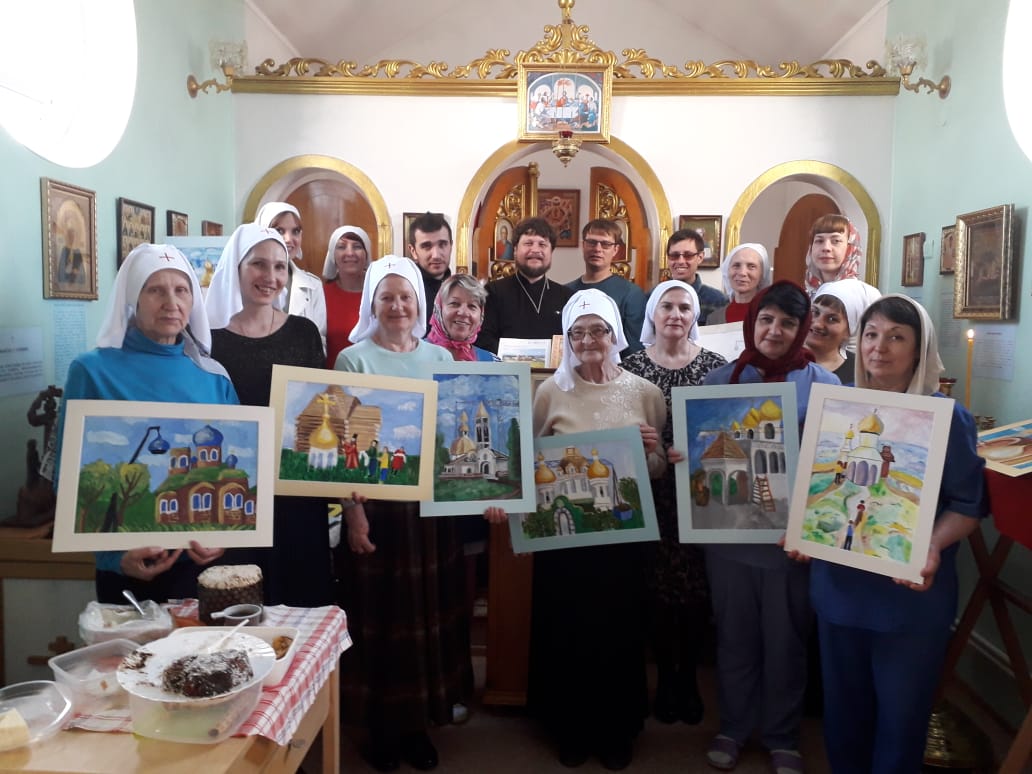 В часовне св. влкч. и цел. Пантелеймона сотрудников и пациентов железнодорожной больницы поздравили с Христовой Пасхой