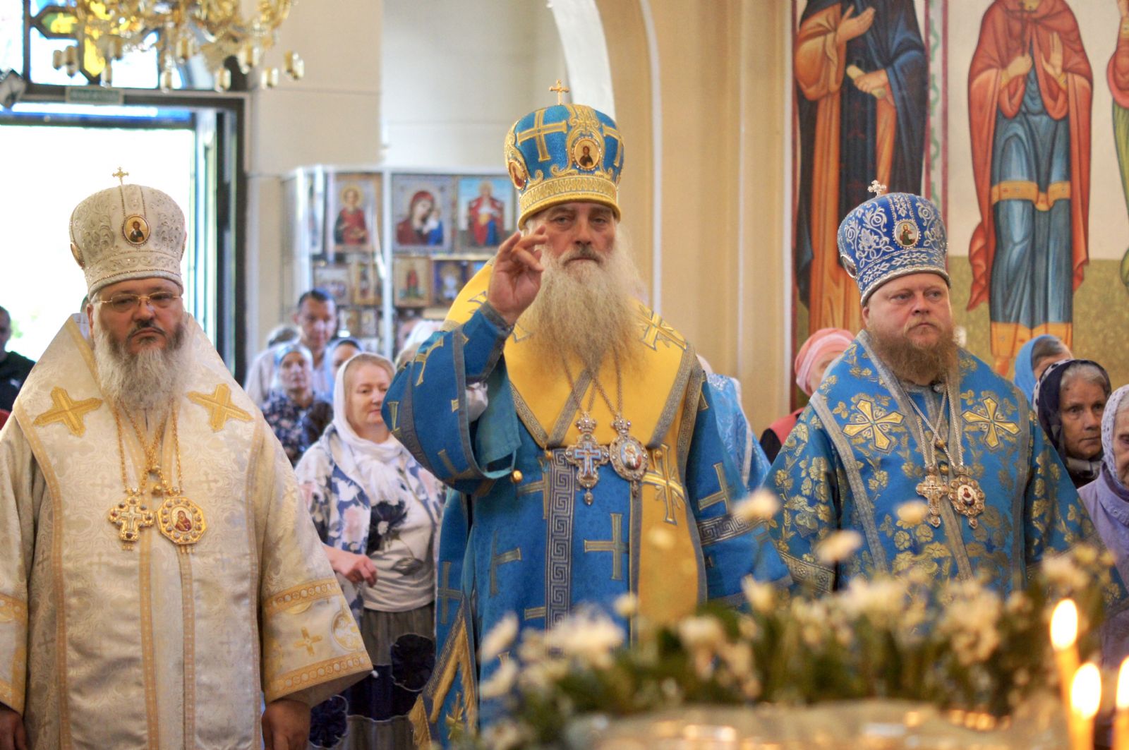 Праздничная литургия в день рождения Митрополита Сергия