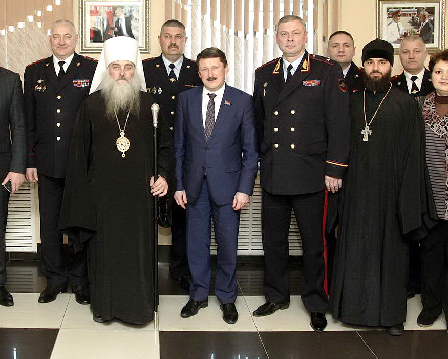 Митрополит Сергий принял участие в открытии стрелкового тира в БЮИ