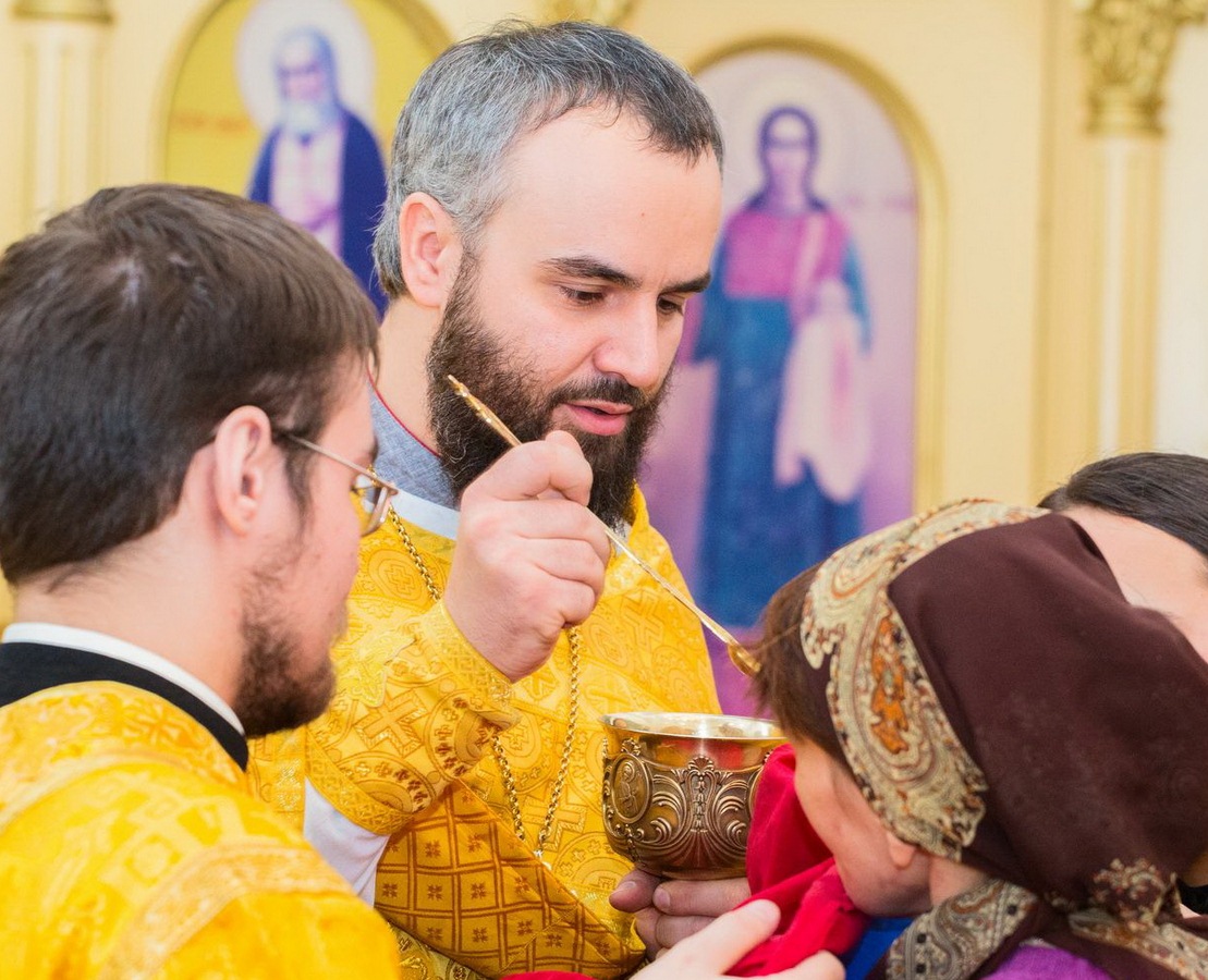 Митрополит Сергий совершил Божественную литургию на греческом языке