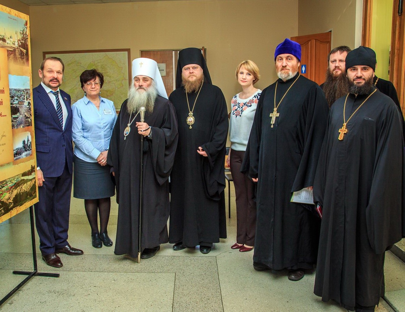 В краевой библиотеке обсудили прошлое и будущее старейшего храма Барнаула