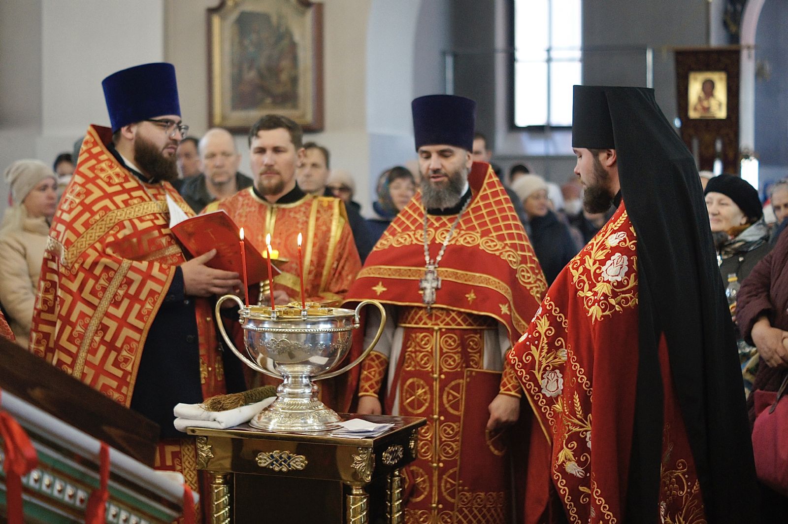 Праздник иконы Пресвятой Богородицы «Живоносный Источник»