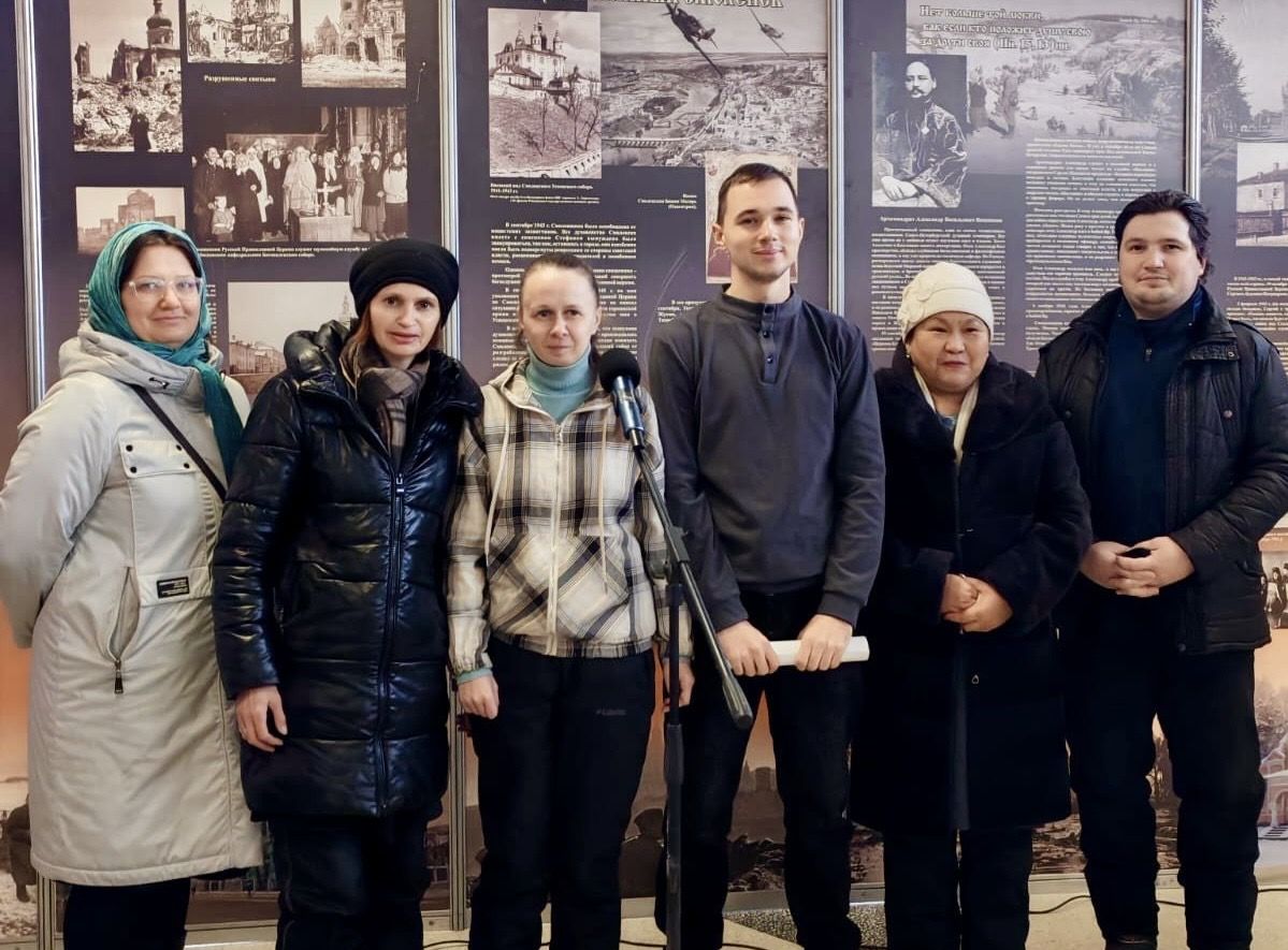 «Наследие Царской Семьи: молодёжь Барнаула представила доклады на православной выставке»