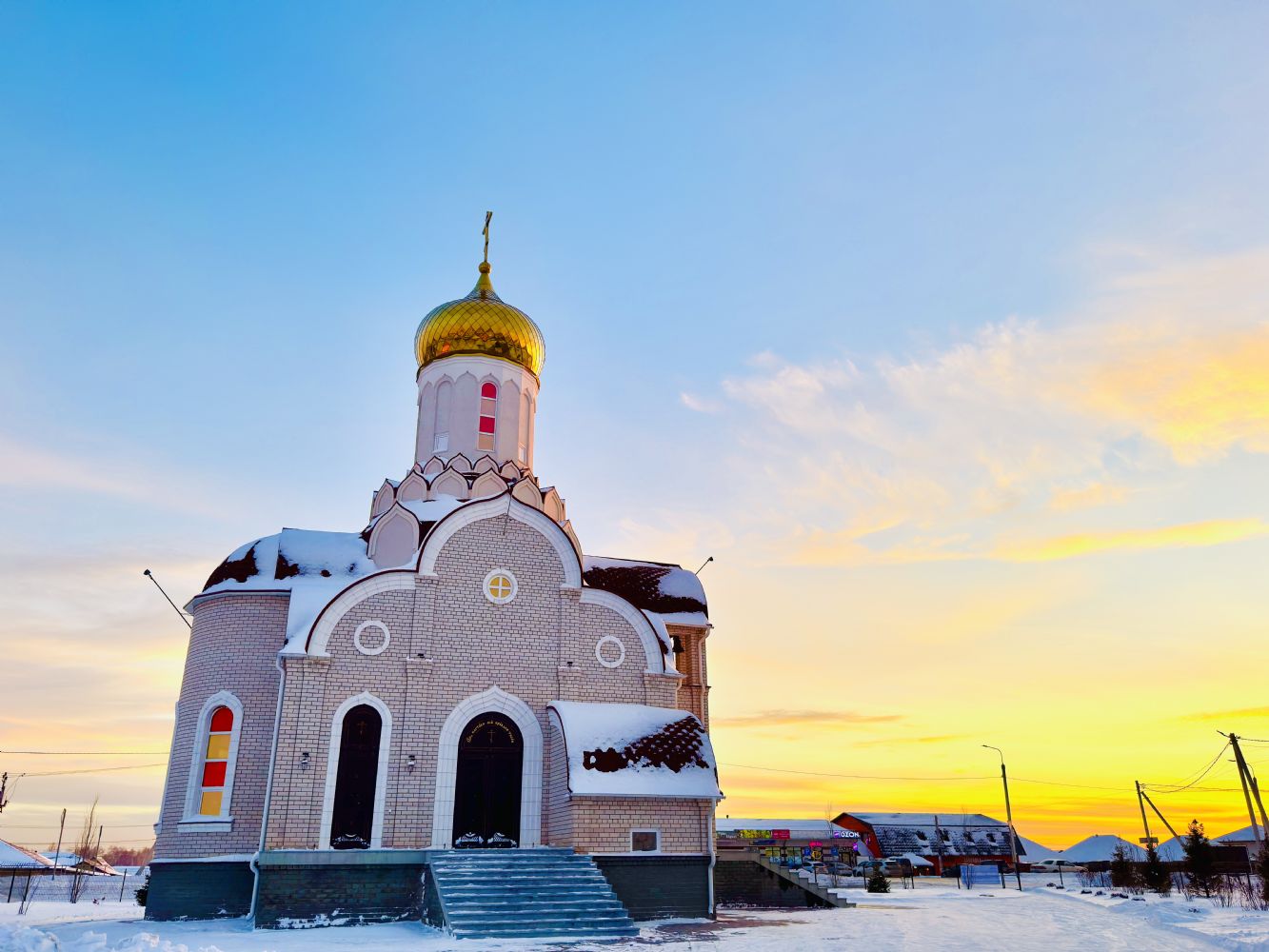 Службу на обновление храма совершили накануне дня освящения в новосозданном храме мученицы Ларисы с. Санниково