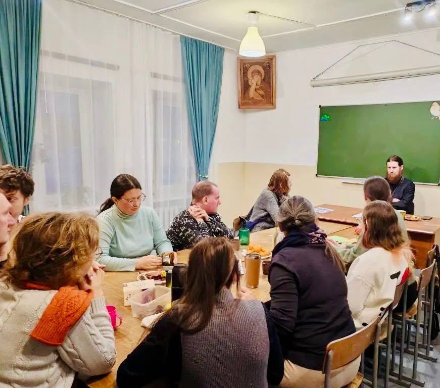 В фокусе радиостанции ГТРК «Алтая»: православная молодёжь центра «Невские»