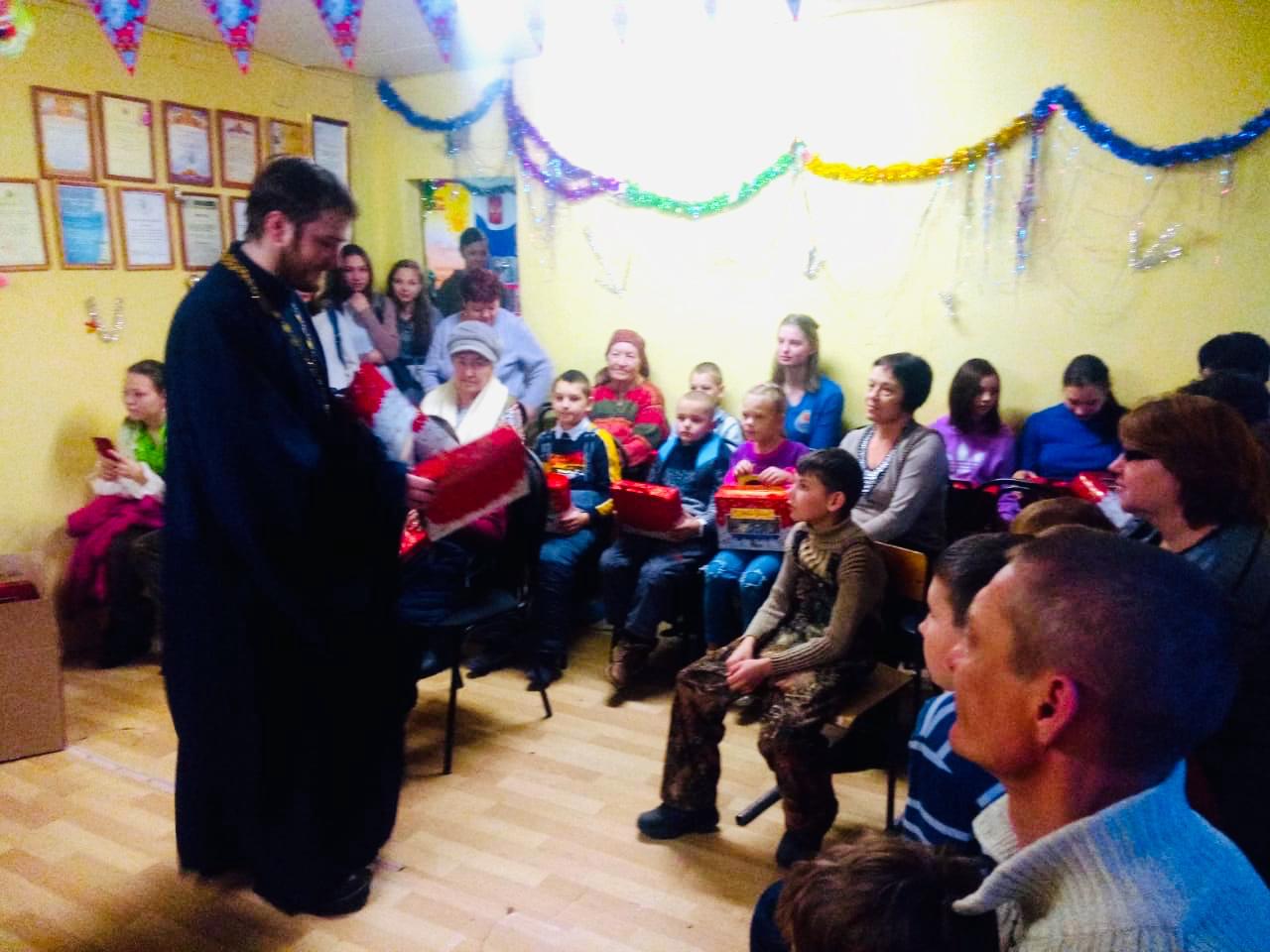 Молодежная организация «Невские» поздравили с Рождеством Христовым детей в АКОО «Доброе сердце»