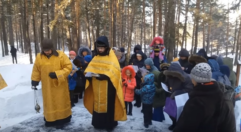 В Барнауле совершили панихиду в день памяти Собора новомучеников и исповедников Церкви Русской