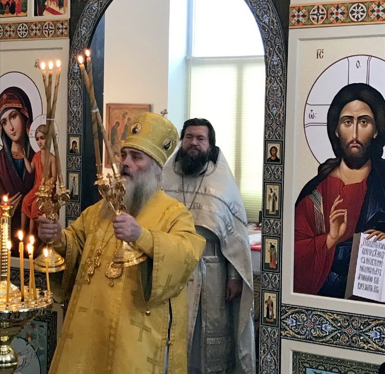 Глава Алтайской митрополии освятил домовой храм во имя Владимирской иконы Божией Матери