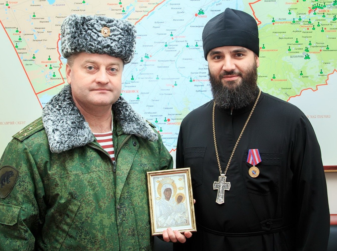 Настоятель Александро-Невского Собора награжден юбилейной медалью 