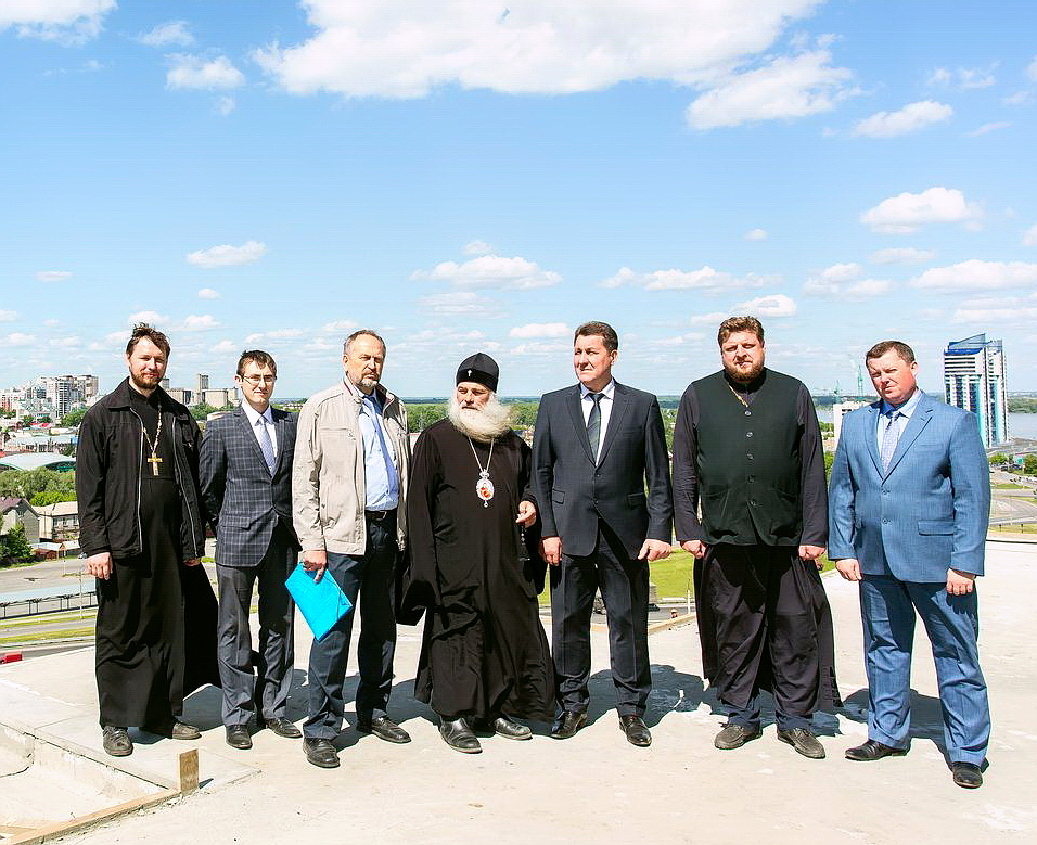 Представители Барнаульской епархии и администрации города провели выездное совещание в Нагорном парке