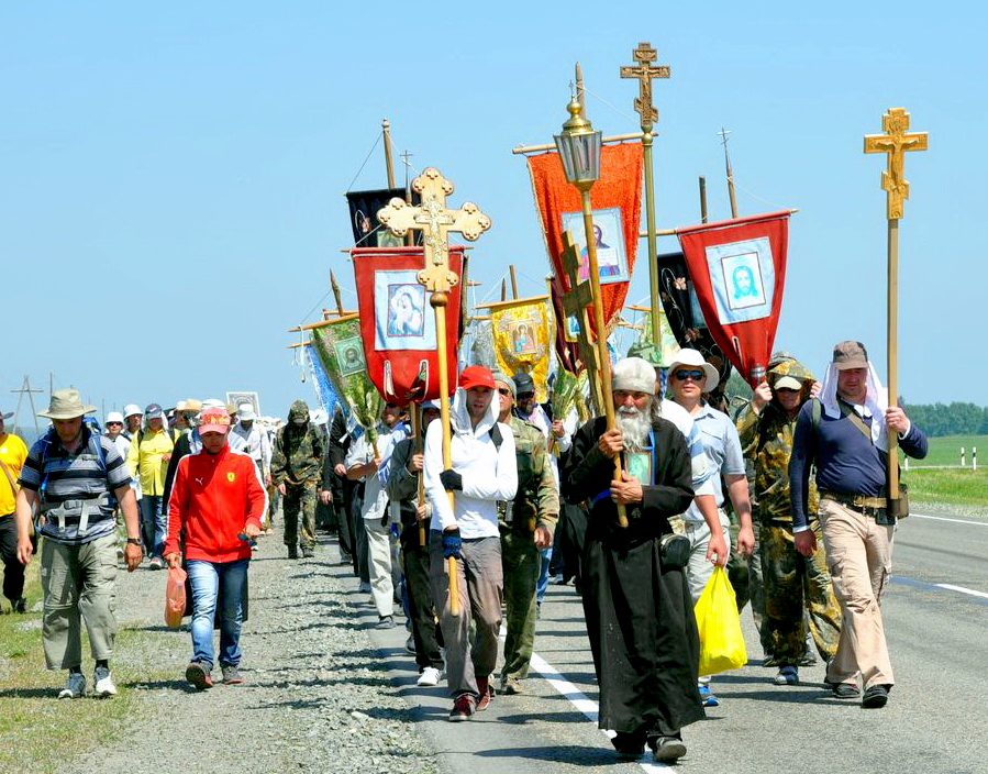 Православные готовятся к крестному ходу в Коробейниково