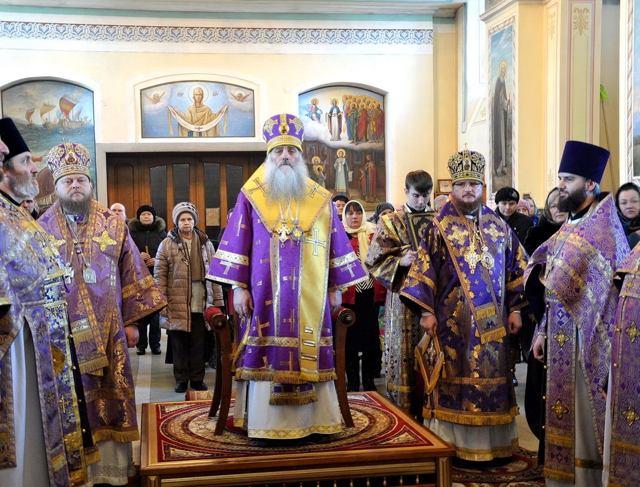 В 5-летнюю годовщину архиерейской хиротонии митрополита Сергия в Покровском соборе совершена Божественная литургия
