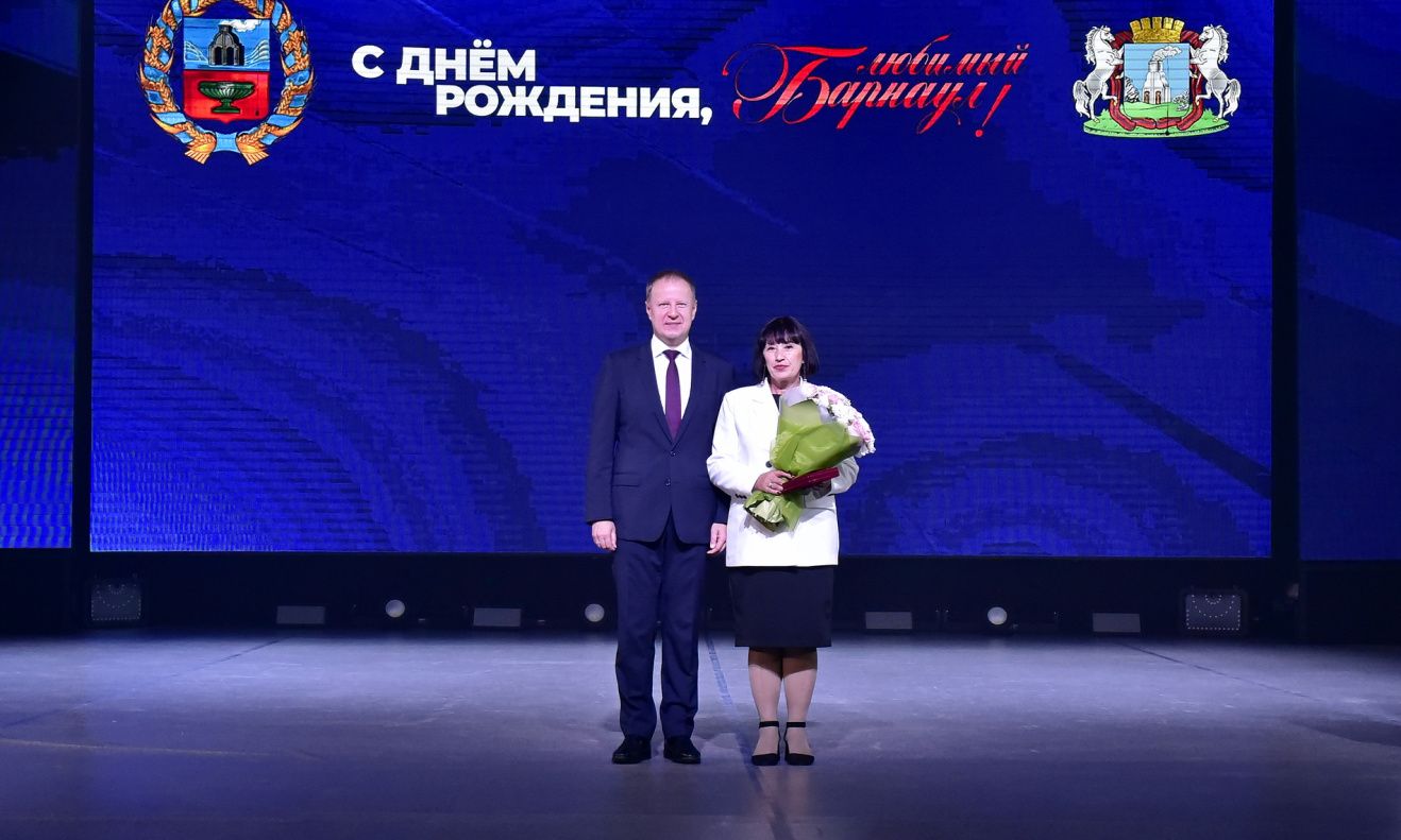 Делегация от Алтайской Митрополии приняла участие в торжественном собрании, посвященном 296-летию краевой столицы